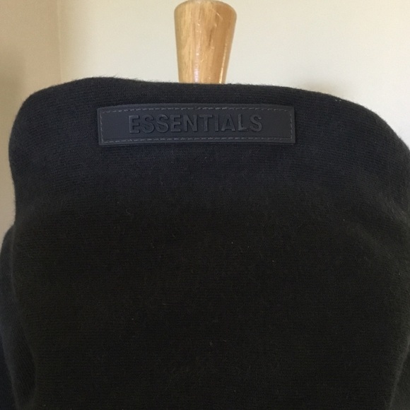 ESSENTIALS Fear of God Black Hooded Sweatshirt - Picture 8 of 11